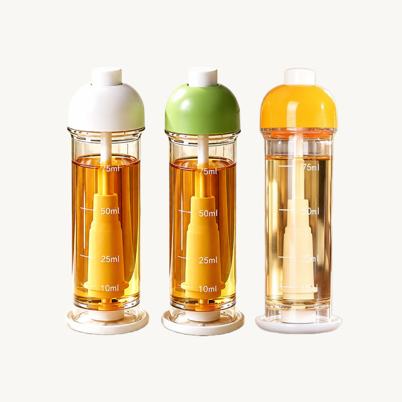 π³π§ Cooking oil sprayer with a downward-facing spray